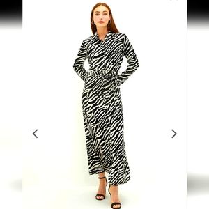 LC Waikiki Classic Nwot Longsleeve White/Black/Tan Animal Print Maxidress